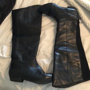 Black Knee boots